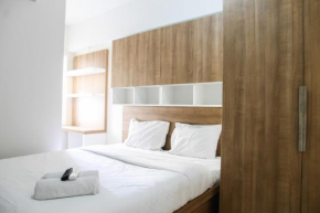 2BR with Sofa Bed at Springlake Summarecon Apartment By Travelio